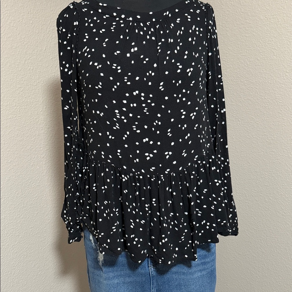 Chelsea & Theodore Black and White Patterned Top